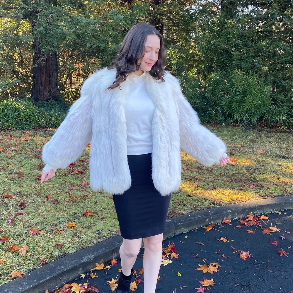 Vintage - Furs by Mannis in Beverly Hills - White Rabbit Jacket - Picture 6 of 10